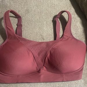 Run Time Bra size 36DD LULULEMON
